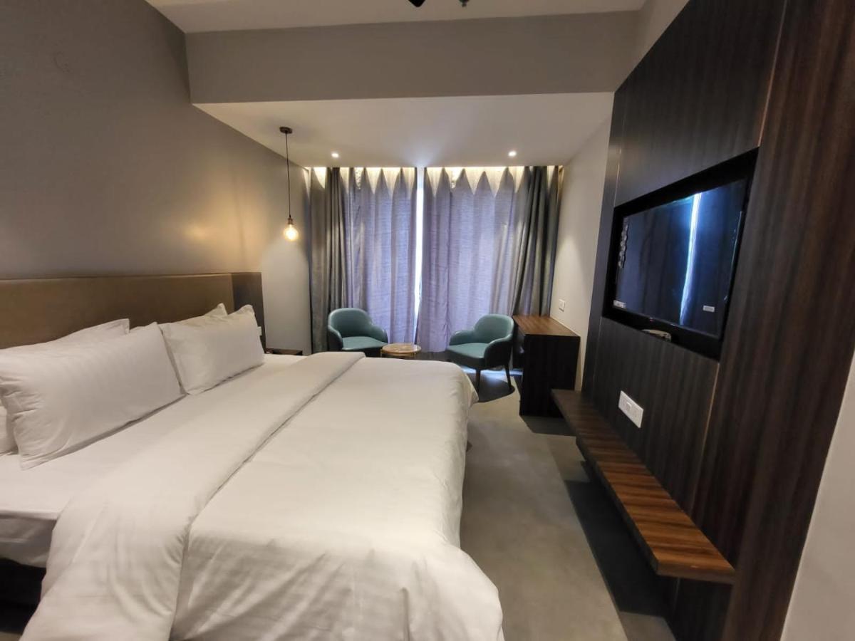 גרייטר נוידה Belvedere Suites מראה חיצוני תמונה