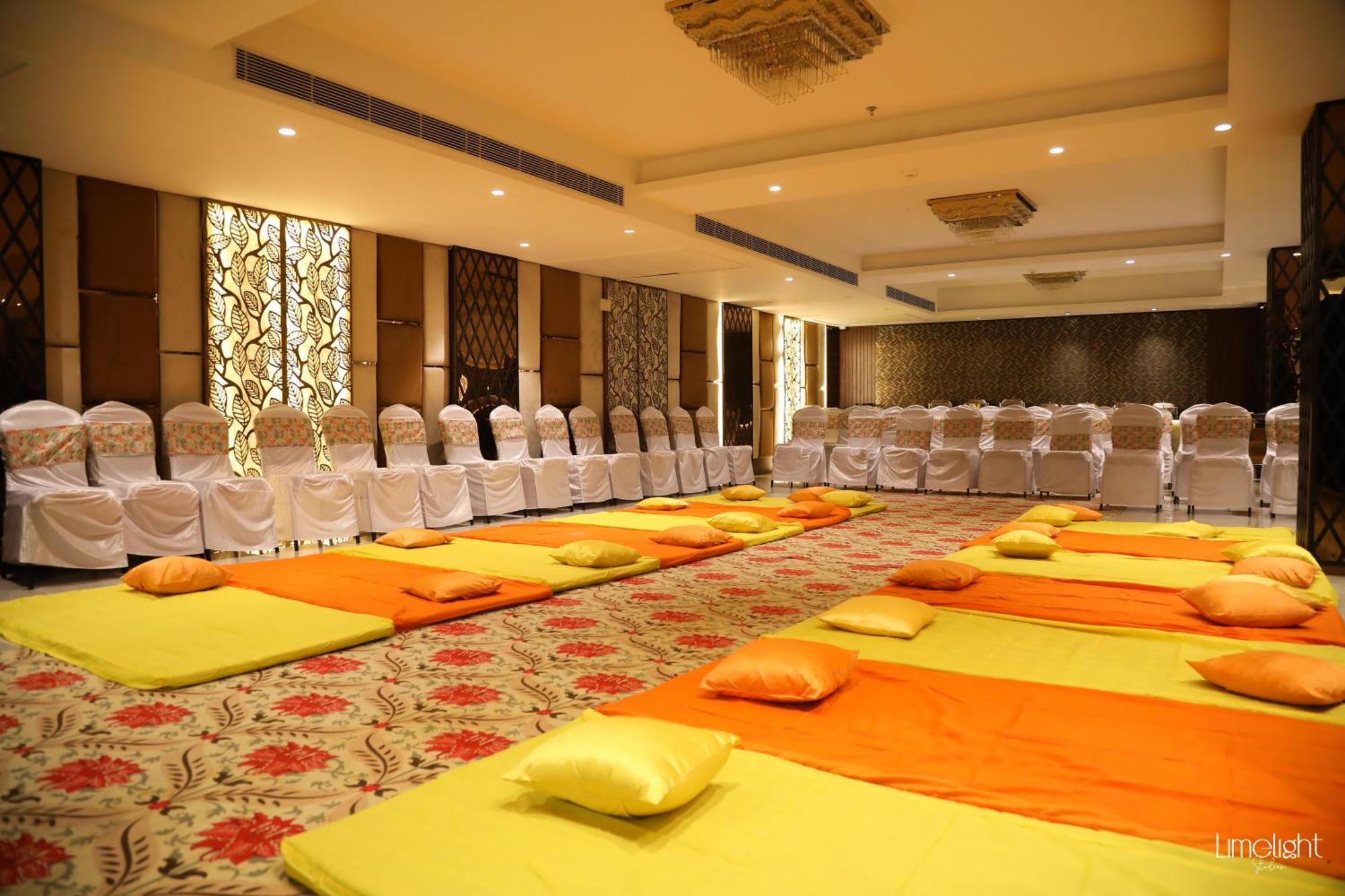 גרייטר נוידה Belvedere Suites מראה חיצוני תמונה