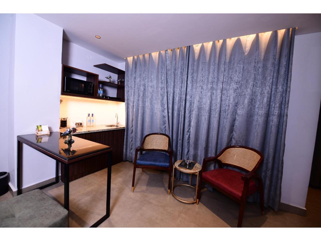 גרייטר נוידה Belvedere Suites מראה חיצוני תמונה
