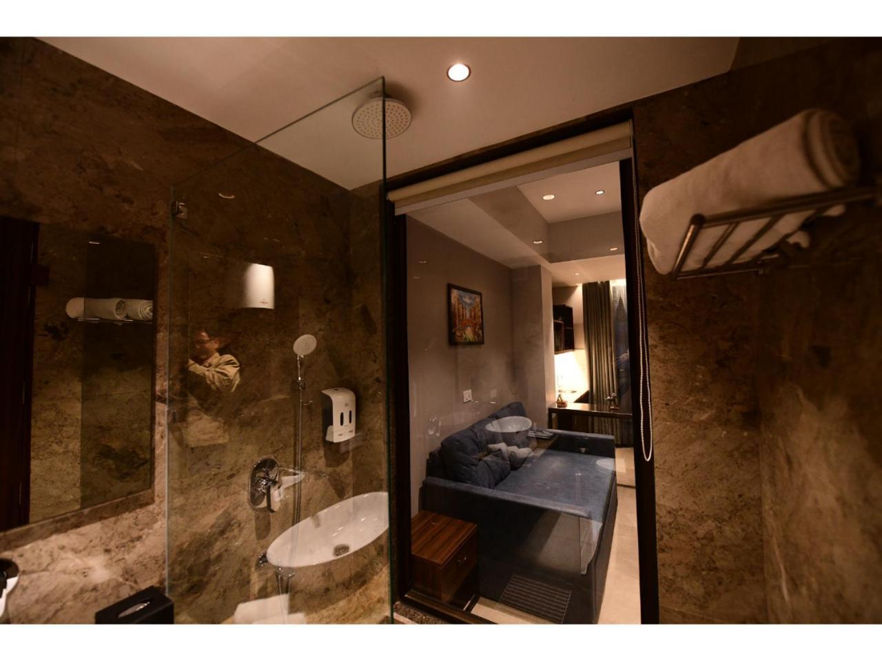 גרייטר נוידה Belvedere Suites מראה חיצוני תמונה