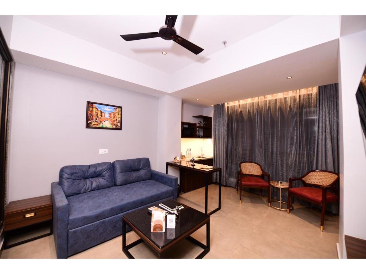 גרייטר נוידה Belvedere Suites מראה חיצוני תמונה