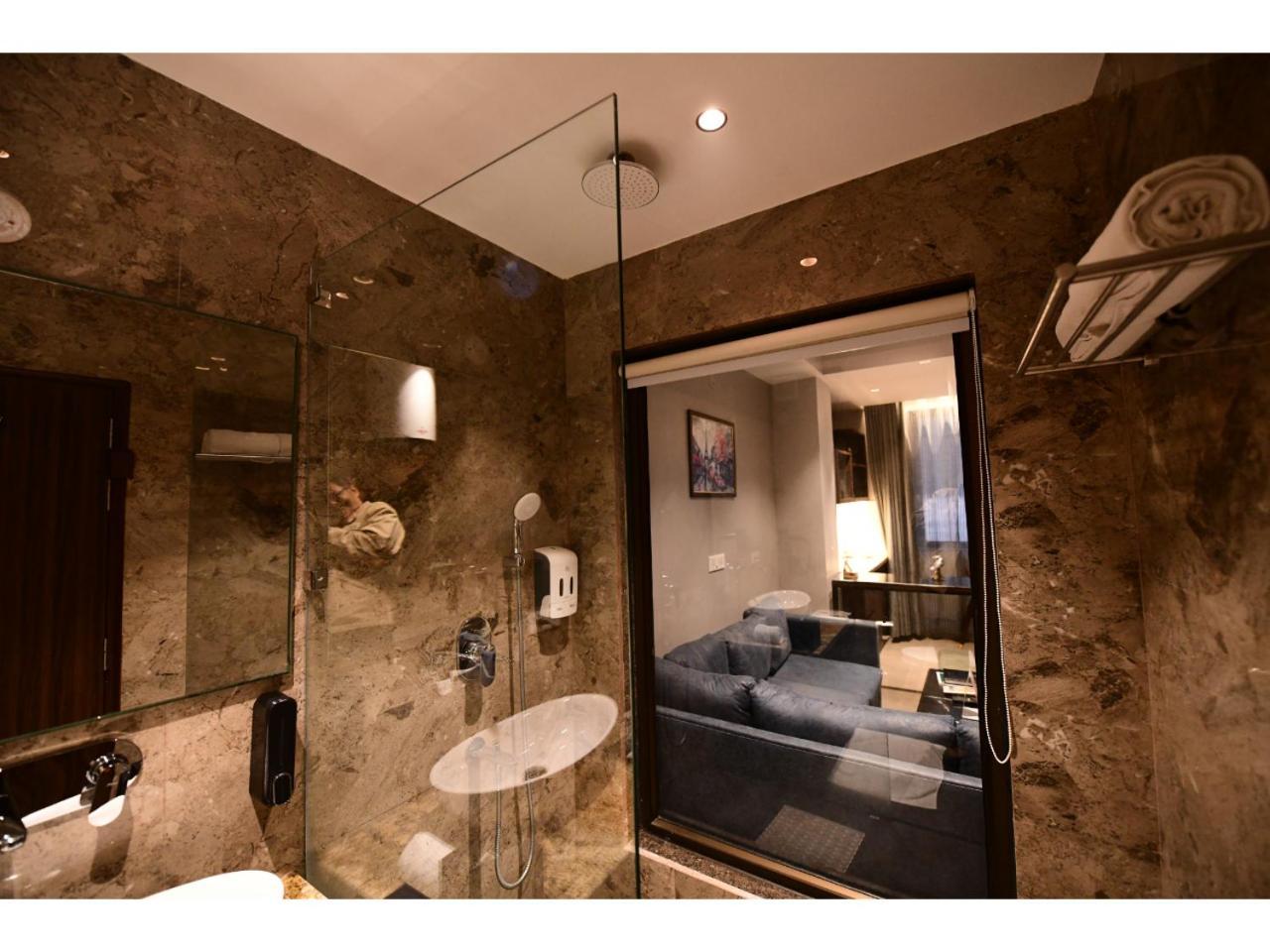 גרייטר נוידה Belvedere Suites מראה חיצוני תמונה