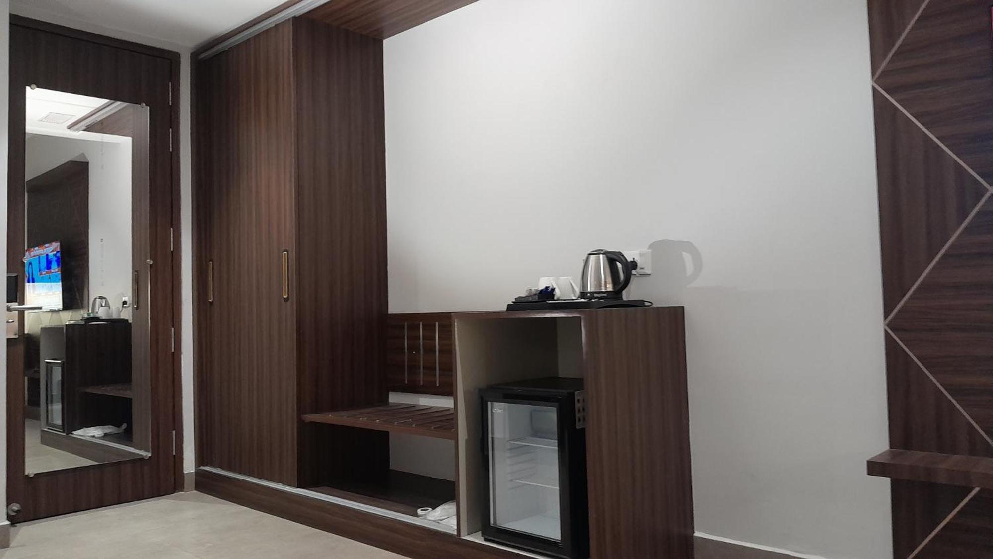 גרייטר נוידה Belvedere Suites מראה חיצוני תמונה