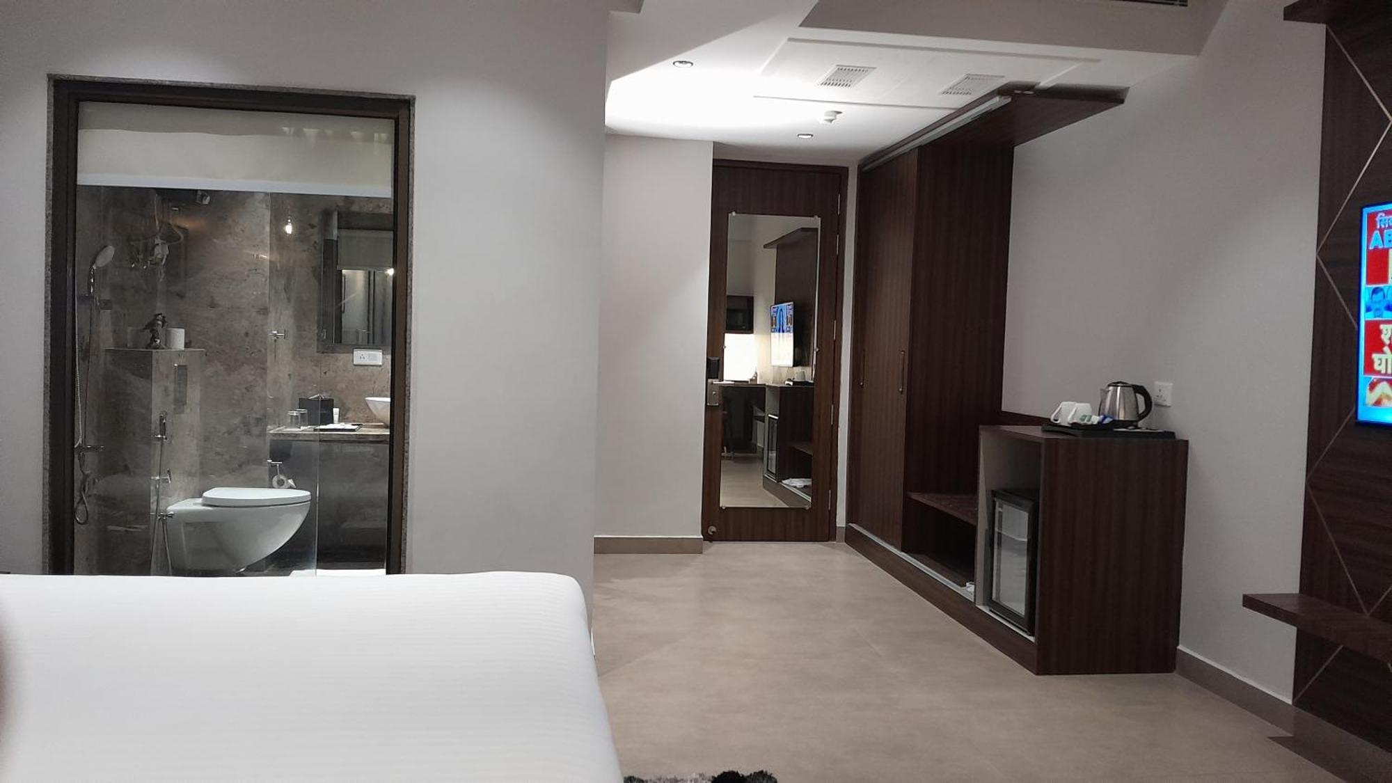 גרייטר נוידה Belvedere Suites מראה חיצוני תמונה