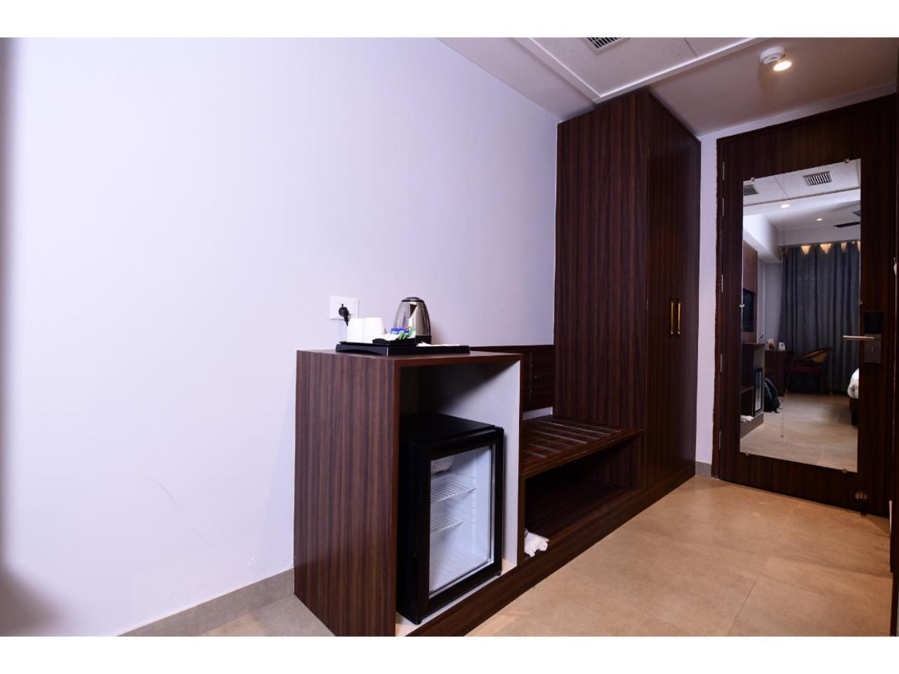 גרייטר נוידה Belvedere Suites מראה חיצוני תמונה